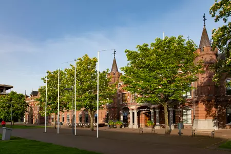Buitenaanzicht Botanique (Chassé kazerne) 