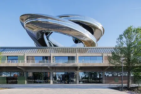 Aanzicht waterkant Fenix II