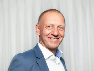 Jos van den Hoven