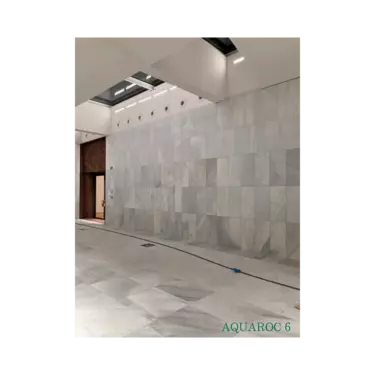 Finale foto van afgewerkte wand, eindresultaat