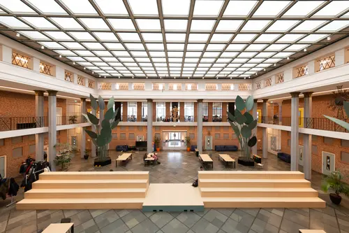 prachtig atrium uit jaren 50