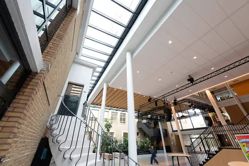 atrium 