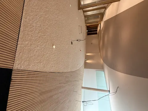 Overgangen gipsplafonds naar houten plafonds 6